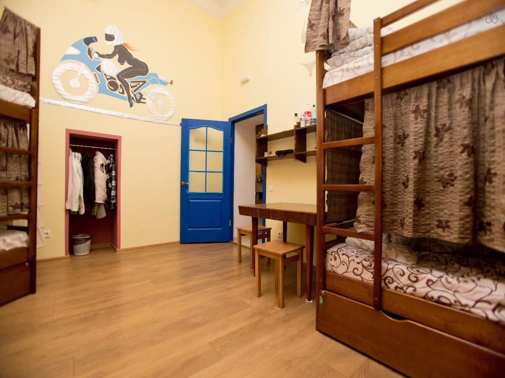 Centro Комнаты И Аппартаменты Hostel Οδησσός Δωμάτιο φωτογραφία