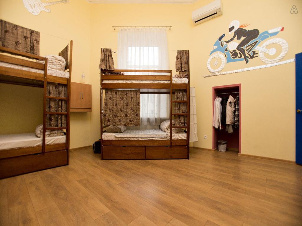 Centro Комнаты И Аппартаменты Hostel Οδησσός Δωμάτιο φωτογραφία